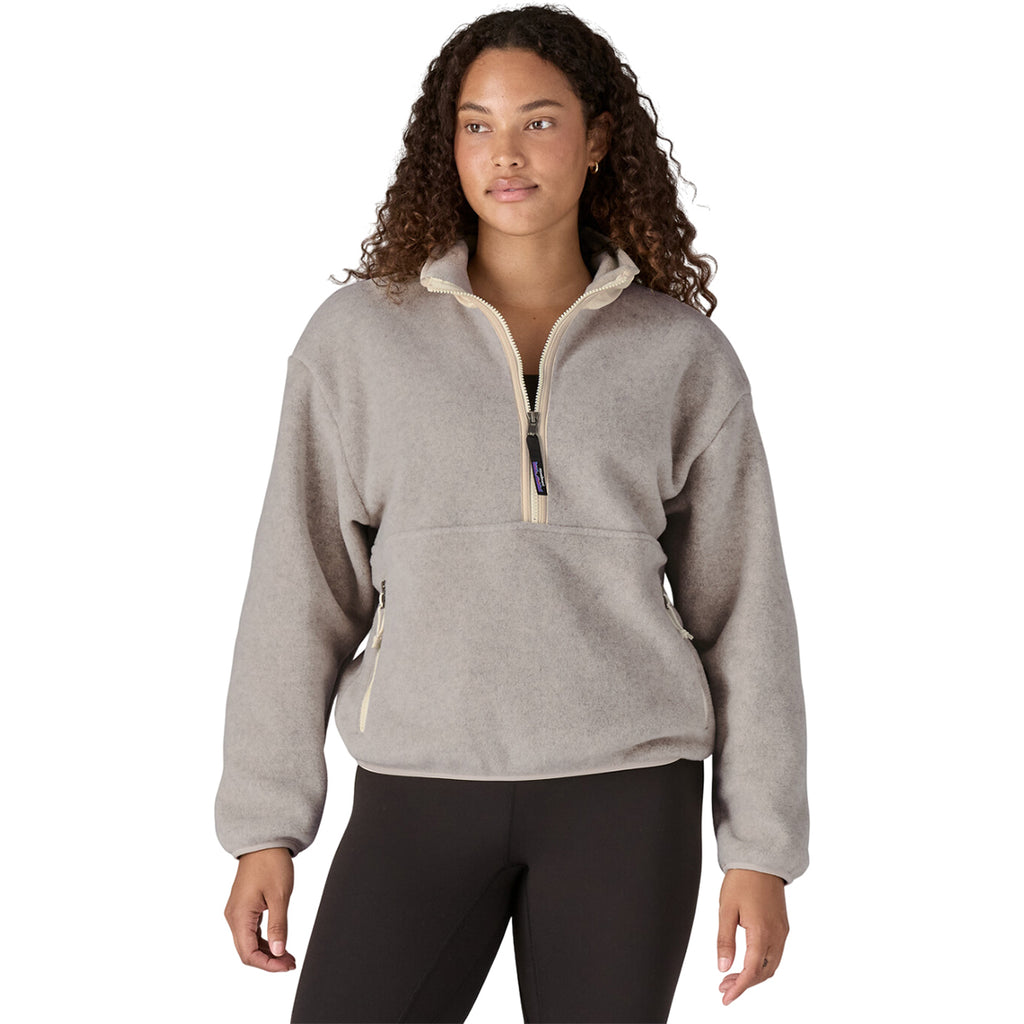 Patagonia Women's Oatmeal Heather w/Natural Synchilla Fleece Marsupial